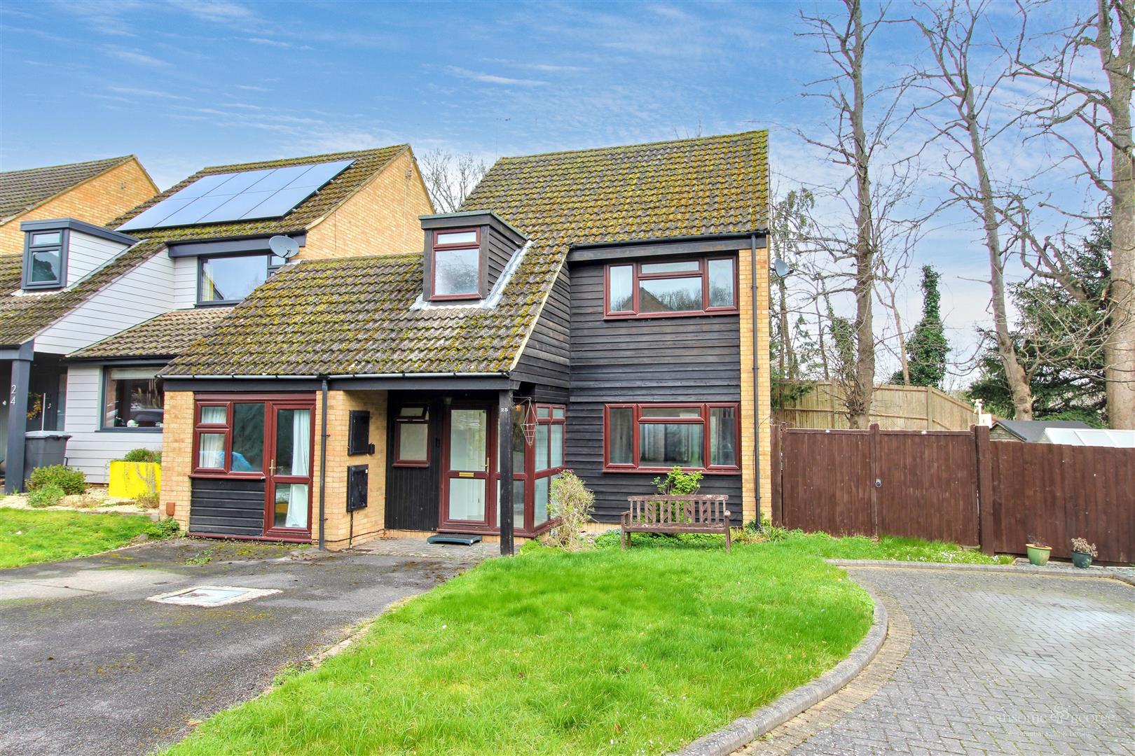 4 bed property in Marshall Close, Reading